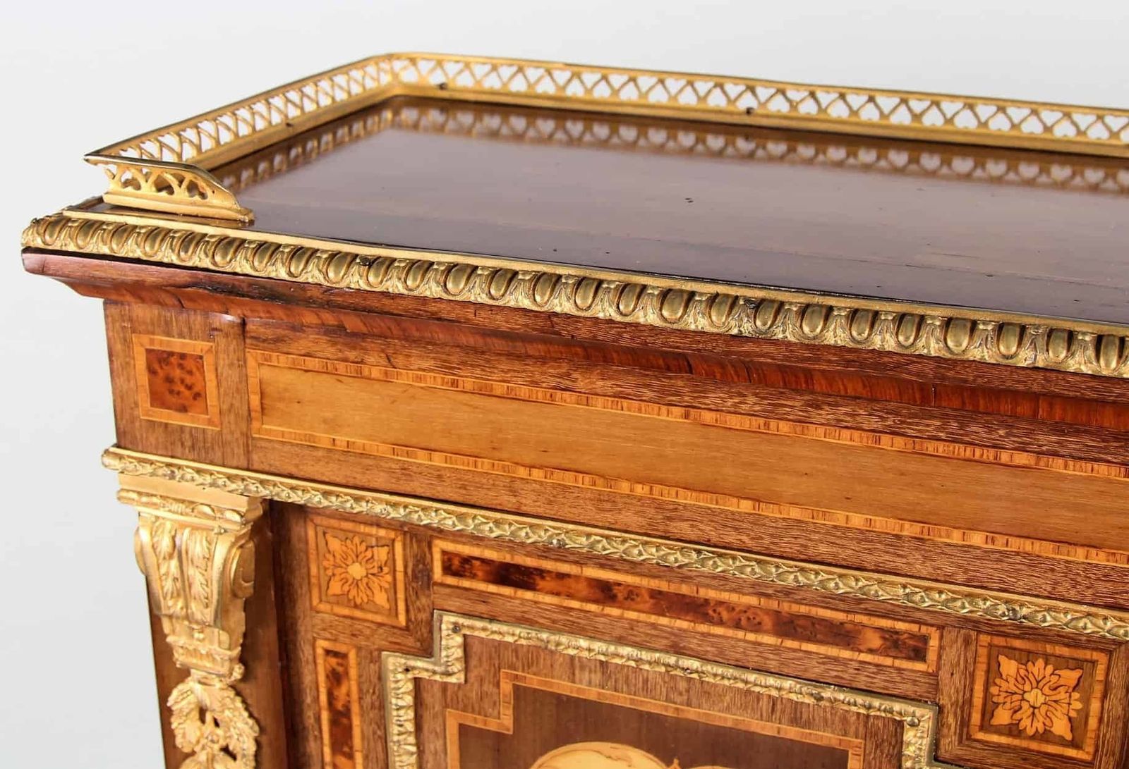 Charles Guillaume Diehl Furniture – Napoleon III Louis XV Revival Bonheur Du Jour photo for sale