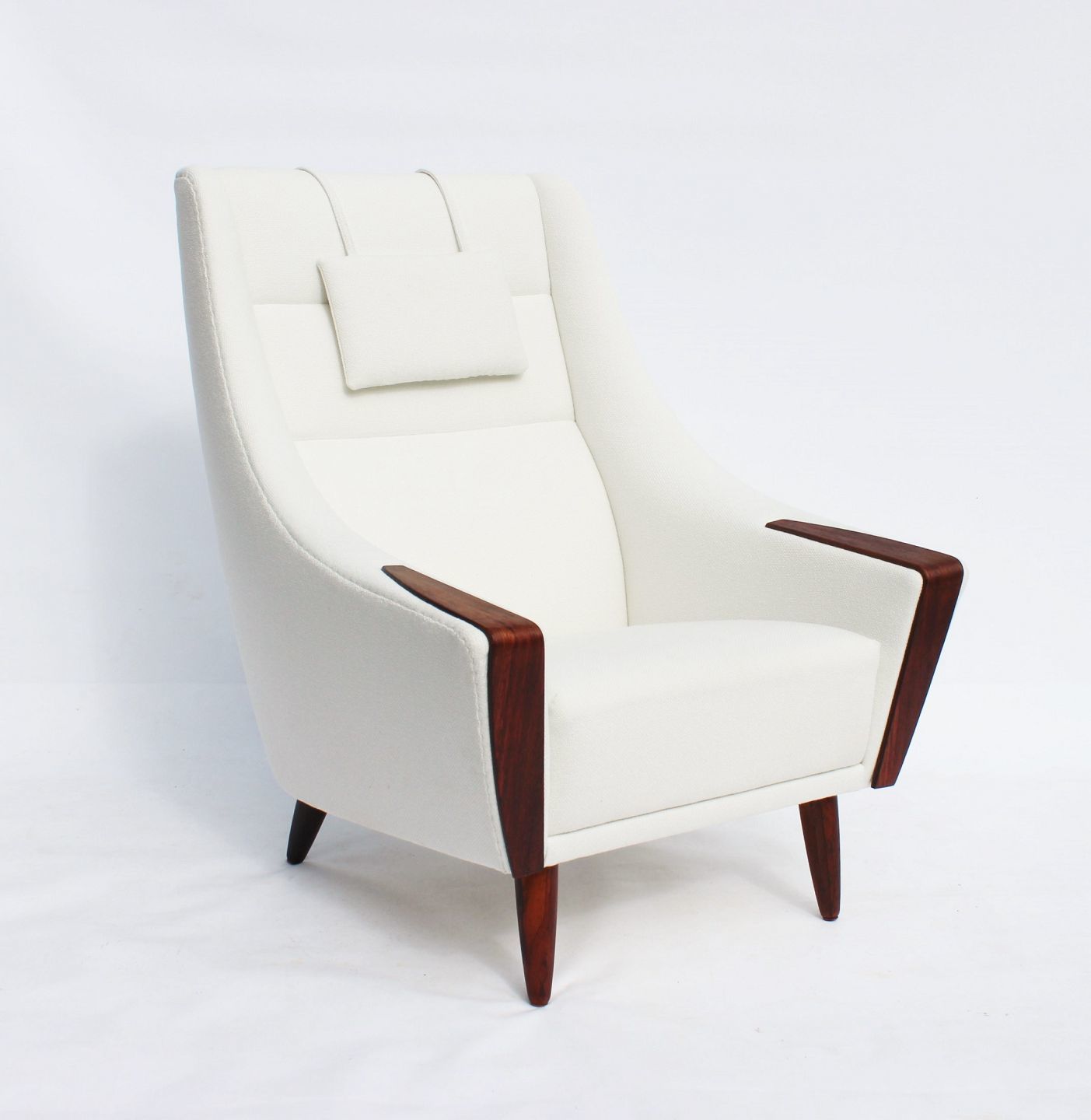 Armchair With High Back, Upholstered In White Fabric, With Rosewood Of Danish Design From The 1960s