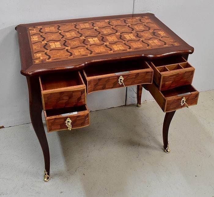 Small Lady's Desk, In Amarante And Violet Wood, Louis XV Period   18th Century photo Furniture