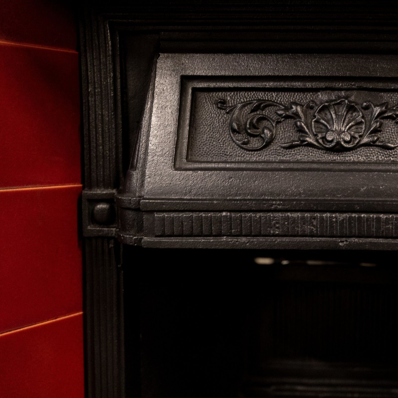 Antique Edwardian Cast Iron Combination Fireplace With Red Tiles photo 960.0