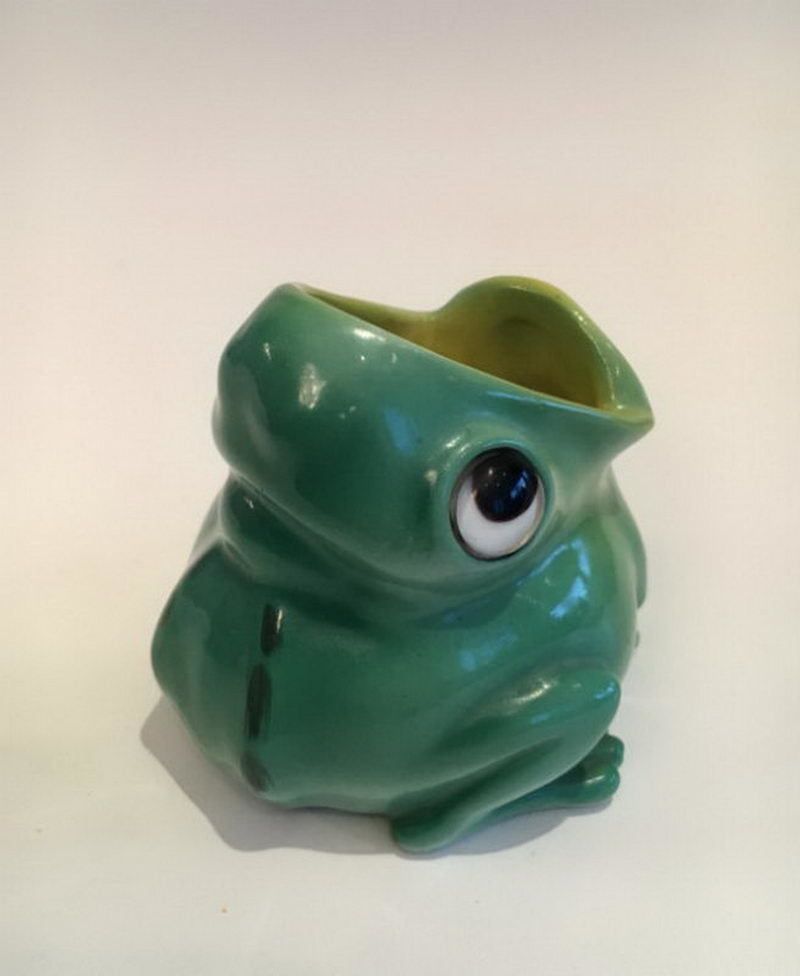 In The Style Of Marcel Sandoz. Stylish Frog In Porcelain. Signed Rx 1913. Circa 1910 photo for sale