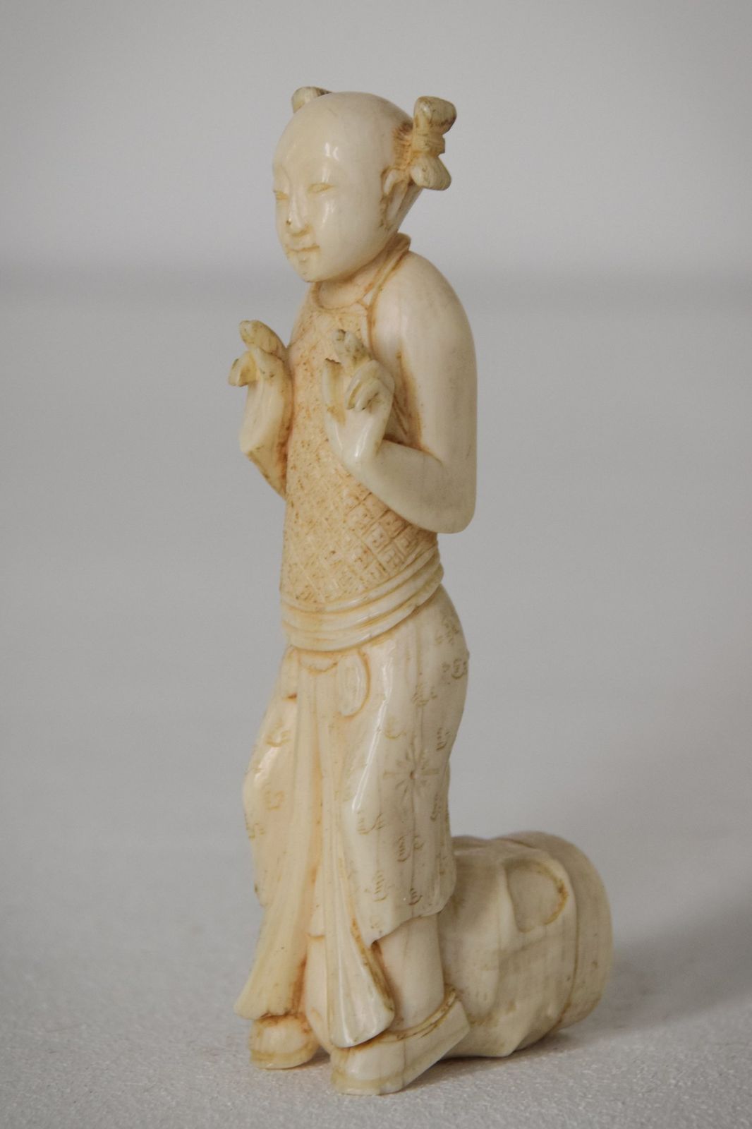 Chinees Gesneden Paraplubaldakijngreep Met Vrouwenfiguur photo 299.0