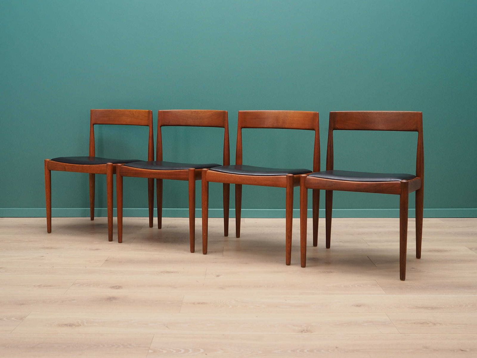 Kai Kristiansen Stoelen – Vintage Jaren 60/70 photo furniture
