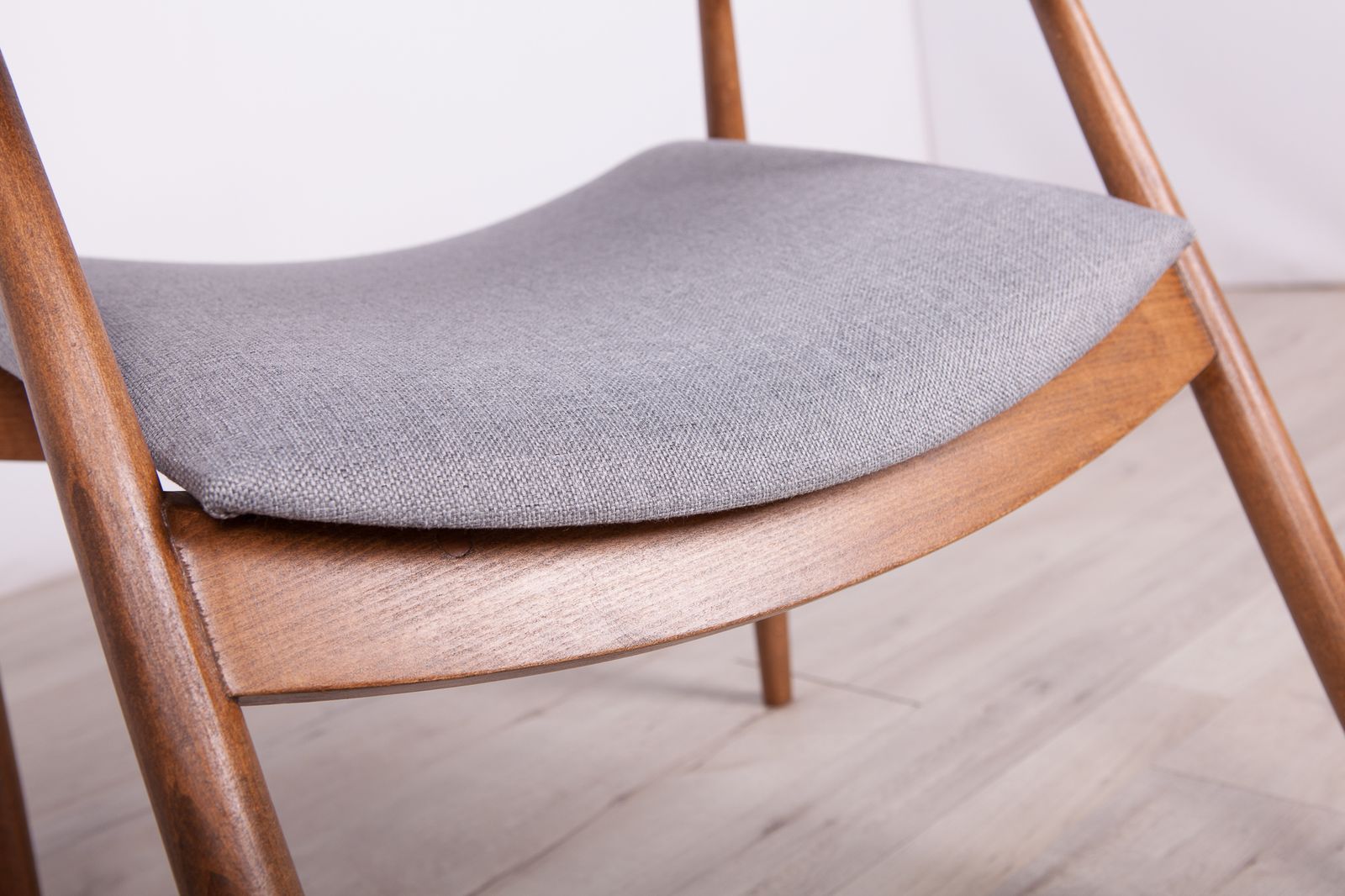 photo vinterior B 3300 Armchair From Fabryka Mebli Giętych Radomsko, 1960s