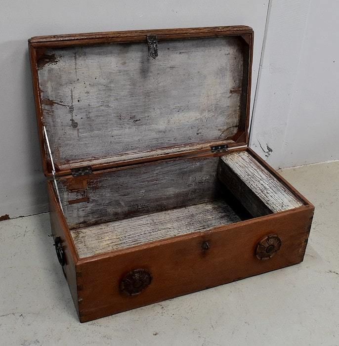 photo vintage Solid Ash Chest And Iron Handles   Mid 19th Century