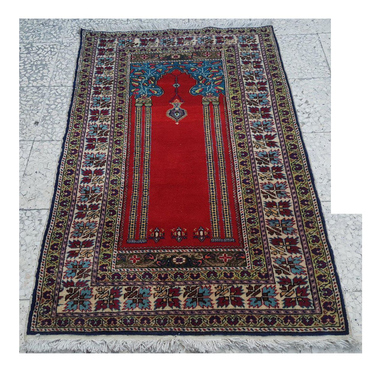 1980s Traditional Oriental Handmade Prayer Carpet, Double Knotted Small Sized Pile Rug, Wall Hanging Floor Covering Rugs, 3' X 4'7'' / 92x139cm photo furniture