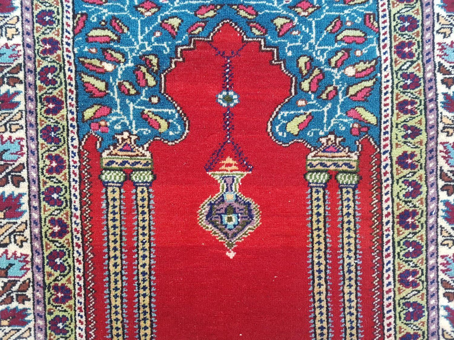 1980s Traditional Oriental Handmade Prayer Carpet, Double Knotted Small Sized Pile Rug, Wall Hanging Floor Covering Rugs, 3' X 4'7'' / 92x139cm photo for sale