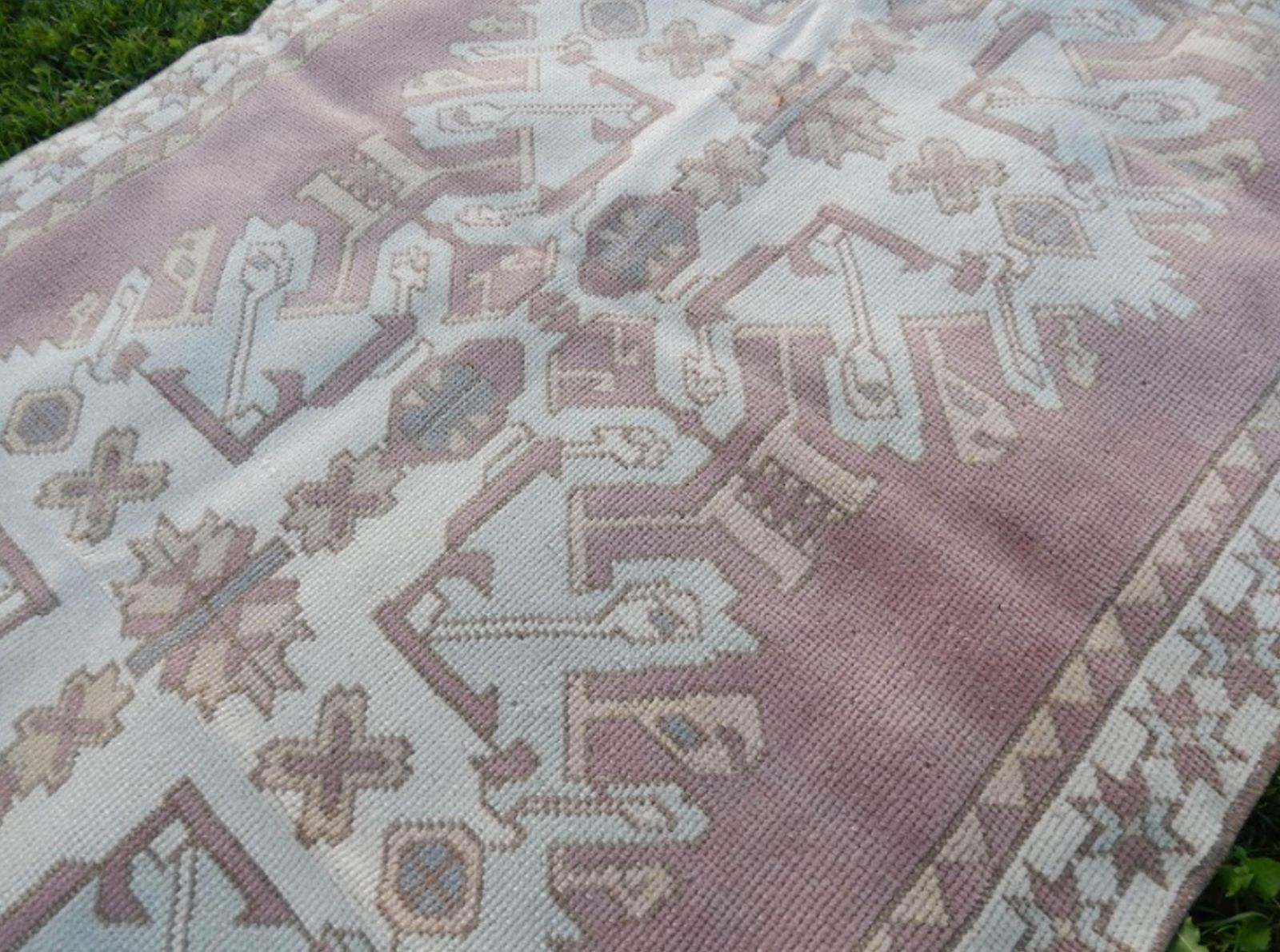 photo furniture Vintage Turkish Kars Rug 3′11″ × 5′6″