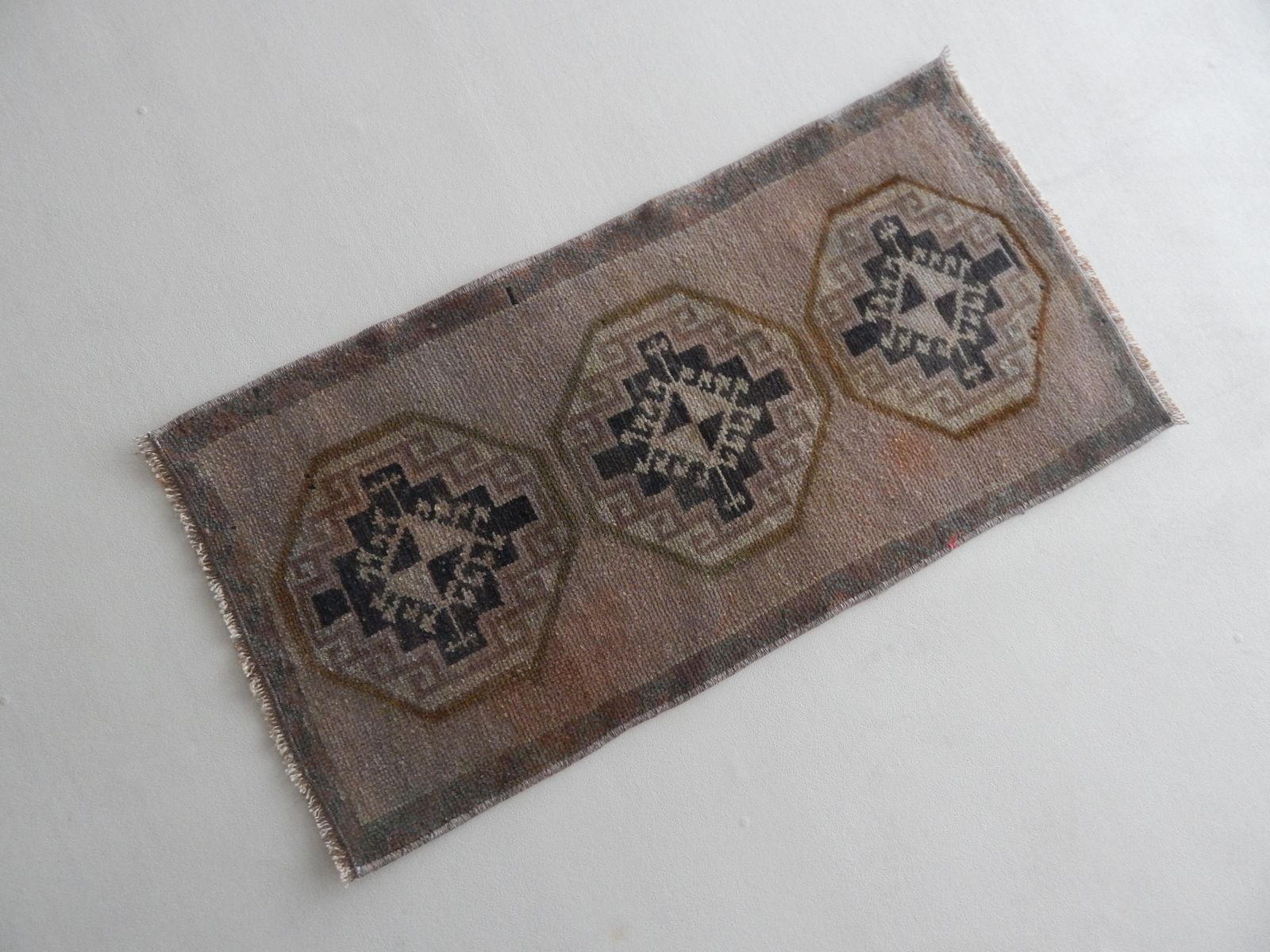 1'5'' X 2'11'' Turkish Konya Hand Knotted Rug photo vintage
