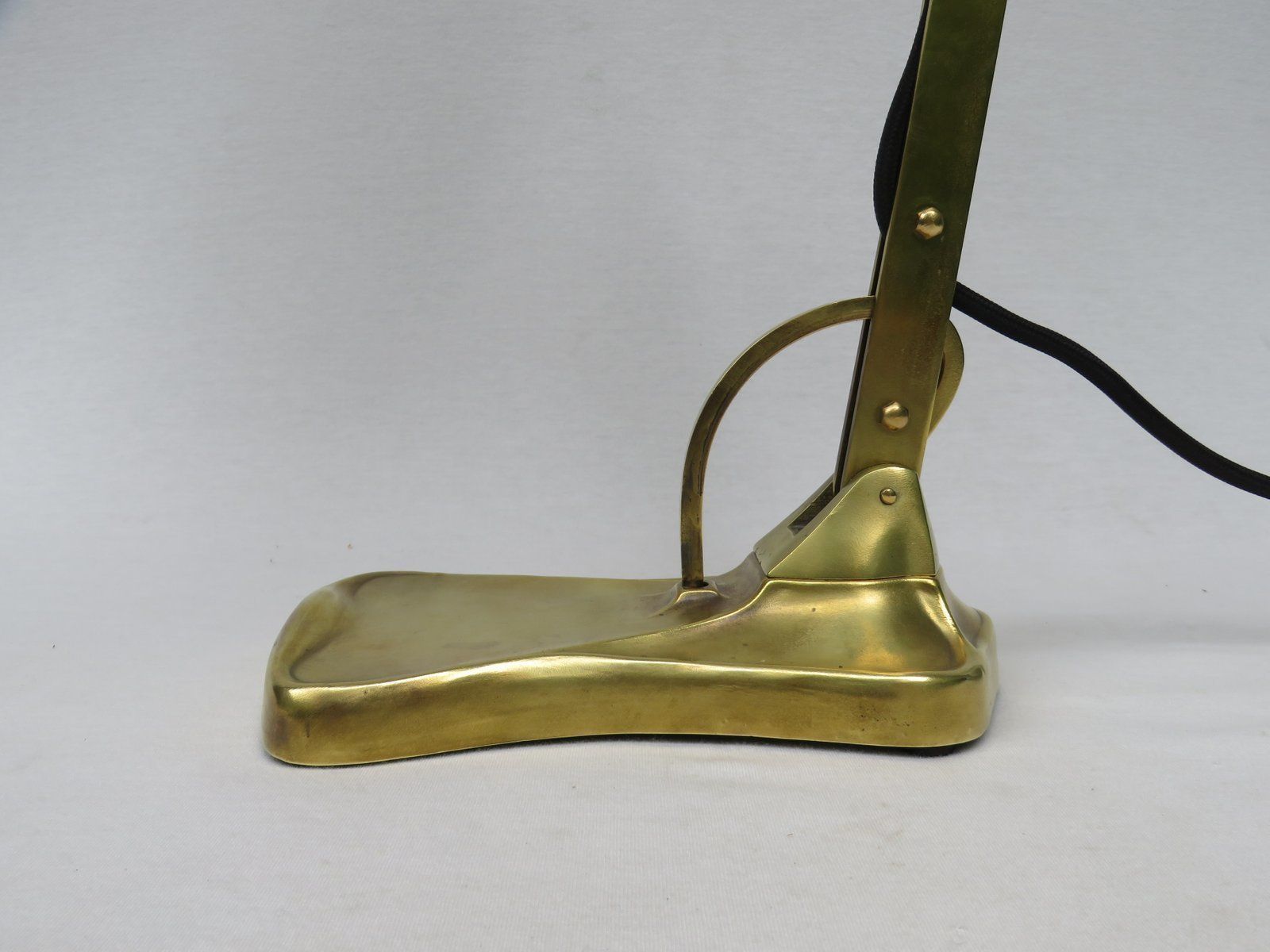 photo vinterior Antique Art Nouveau Enameled Brass Bankers Lamp With Dark Green Shade