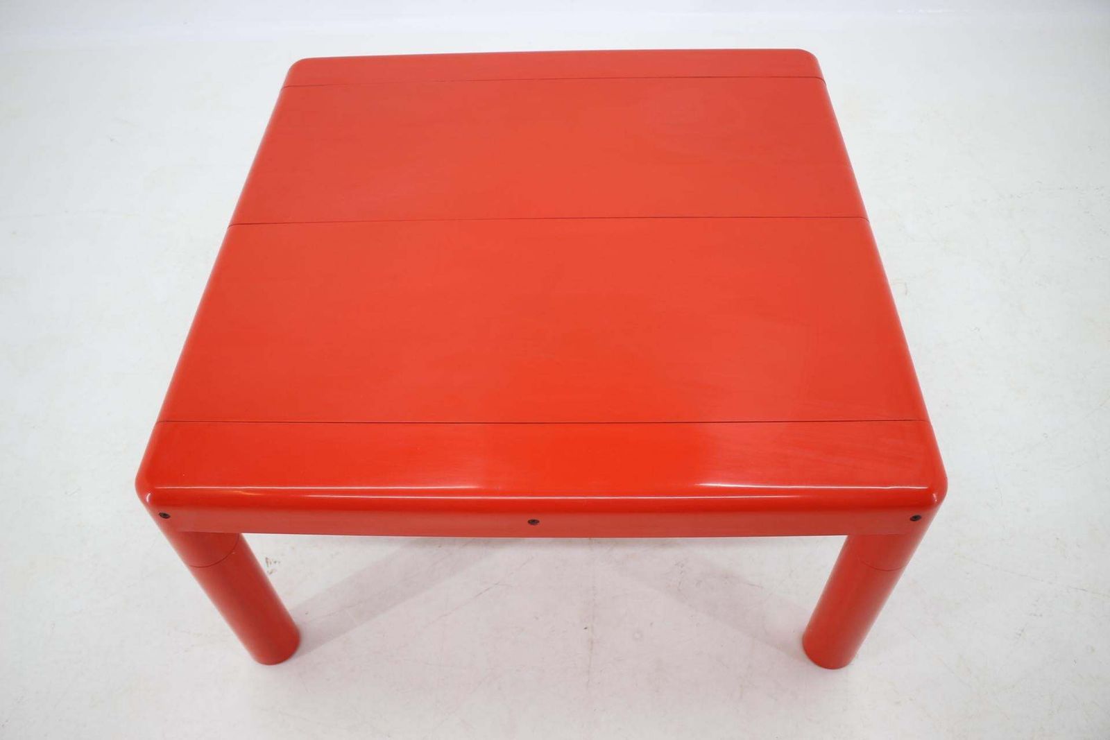 Mid Century Space Age Coffee Table Upo, Eero Aarnio, Finland, 1970s. photo 751.0