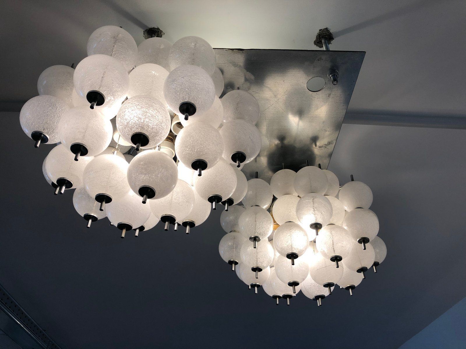 Murano Pulegoso Glass Chandeliers From Mazzega, 1970s, Set Of 2 photo vinterior