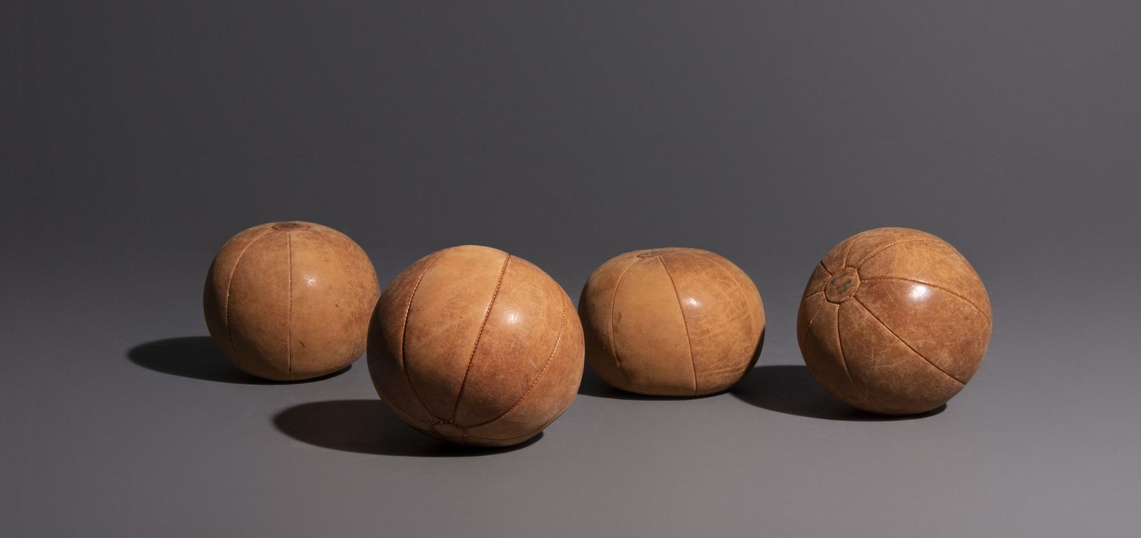 Vintage Medicijnballen Van Donkerbruin Leer, 2 Kg