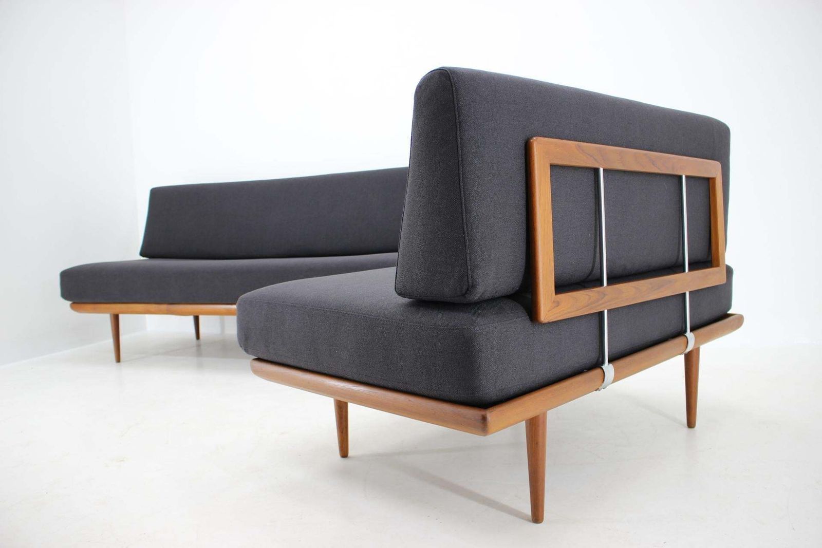 Mid Century Minerva Teak Danish Sofa/Daybed By Peter Hvidt & Orla Mølgaard For France & Søn   1960s photo for sale
