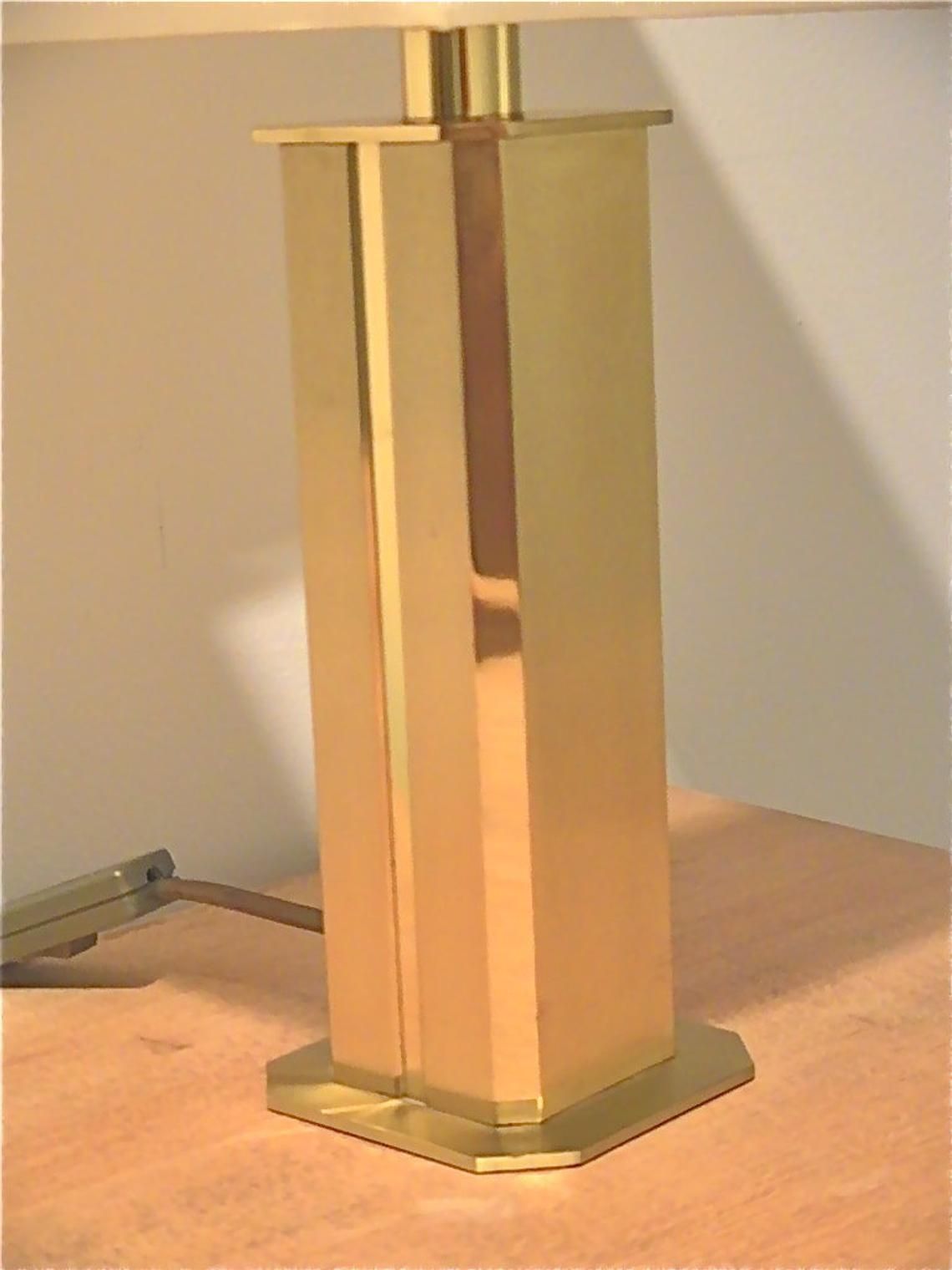 Vintage Hollywood Regency Mid Century Modern Brass Table Lamp In The Style Of Carl Springer, George Kovacs, Nessen Studio, Willy Rizzo photo vinterior