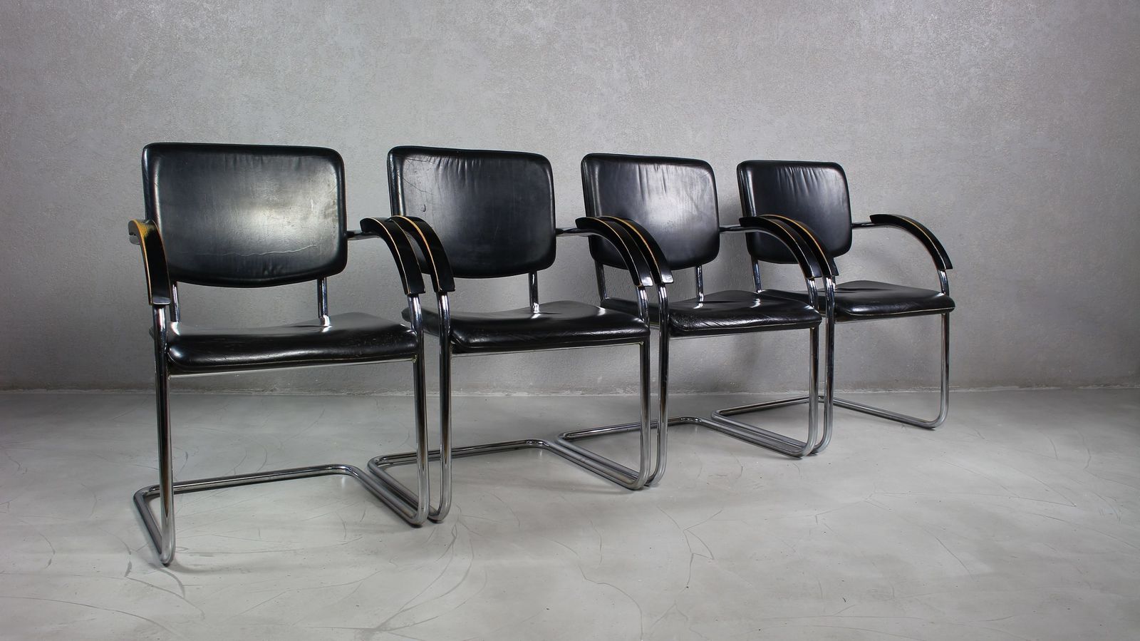 Vintage Tubular Steel Lounge Chair, Set Of 4