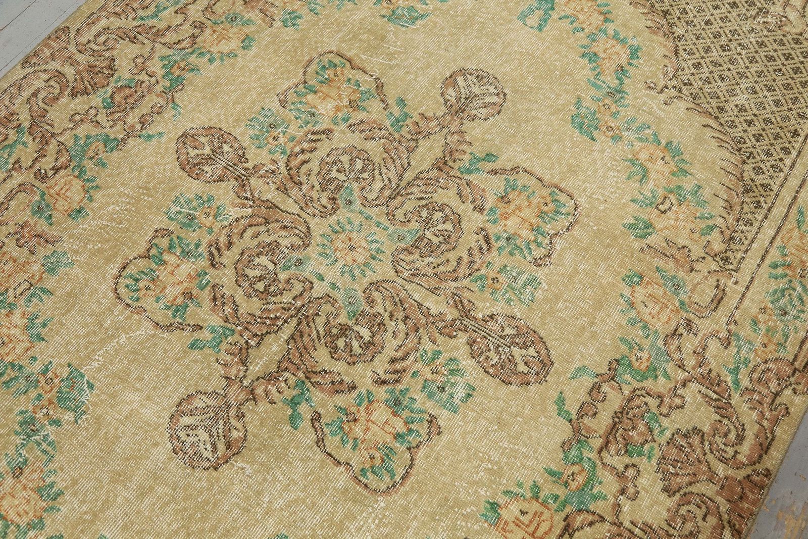 Turkish Oushak Rug, Oriental, Floral, Wool, Handmade, Room Decor, Living Room Rug, Turkey Rug, Red, Beige, Tan, Brown Natural photo vintage