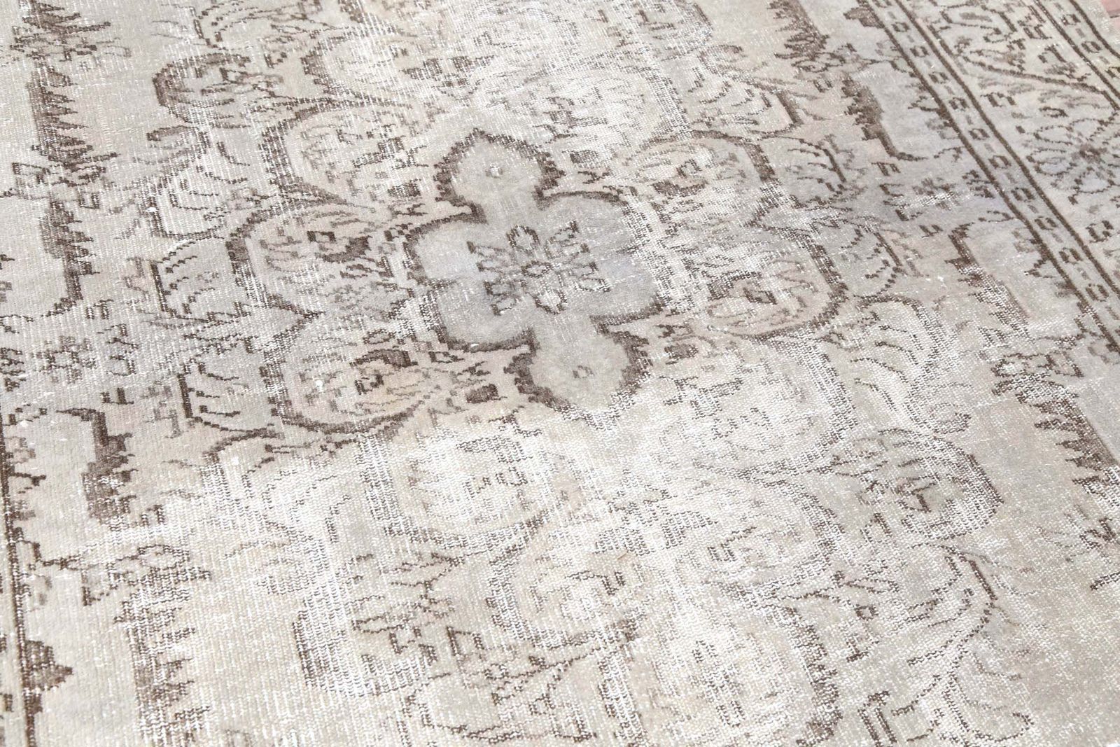 Turkish Vintage Oushak Floral Area Rug, Wool, Natural Grey Farmhouse Decor, Living Room Rug, Handmade, Faded Beige, Neutral Gray photo for sale