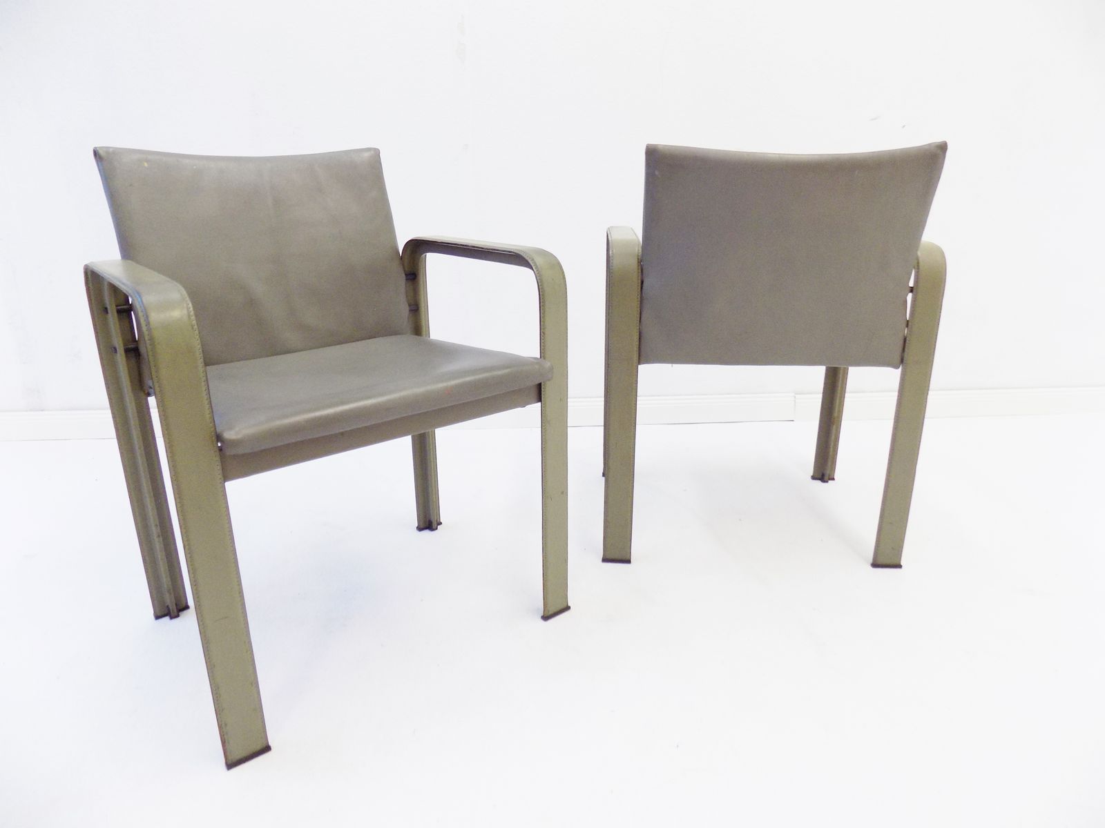 photo vinterior Matteo Grassi Golfo Dei Poeti Leather Armchair Set Of 2