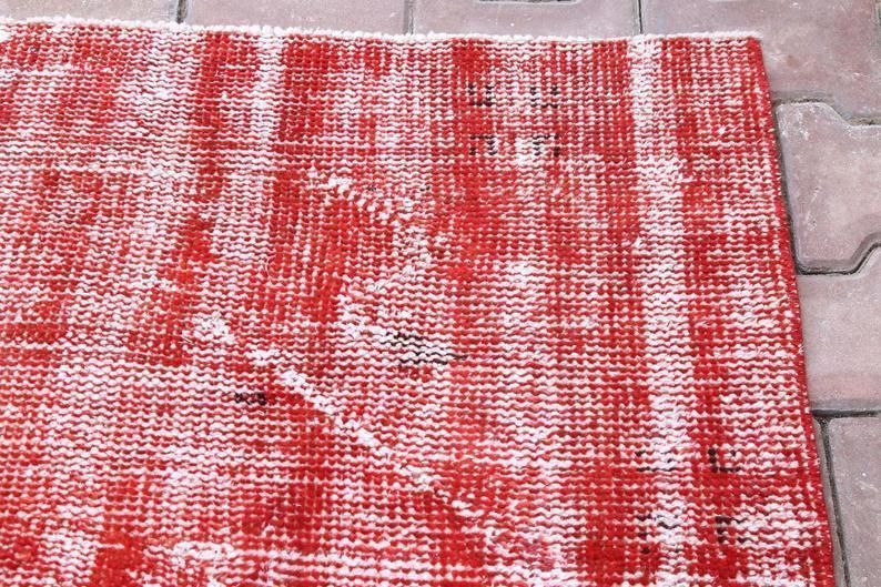 5.1x8.5, Vintage Distressed Red Turkish Rug, Vintage Area Rug, Wool Rug, Turkey Rug, Rugs, Modern, Contemporary Mid Century Farmhouse Decor photo vinterior