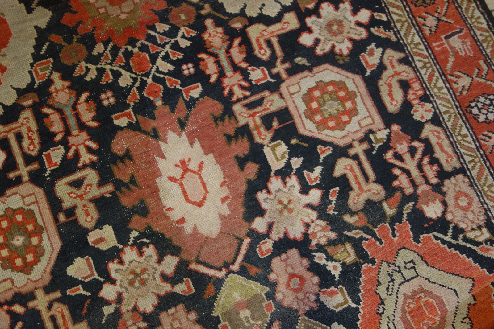 photo vintage Extremely Large 19th Century Kuba Kelleh Corridor Carpet, Rug