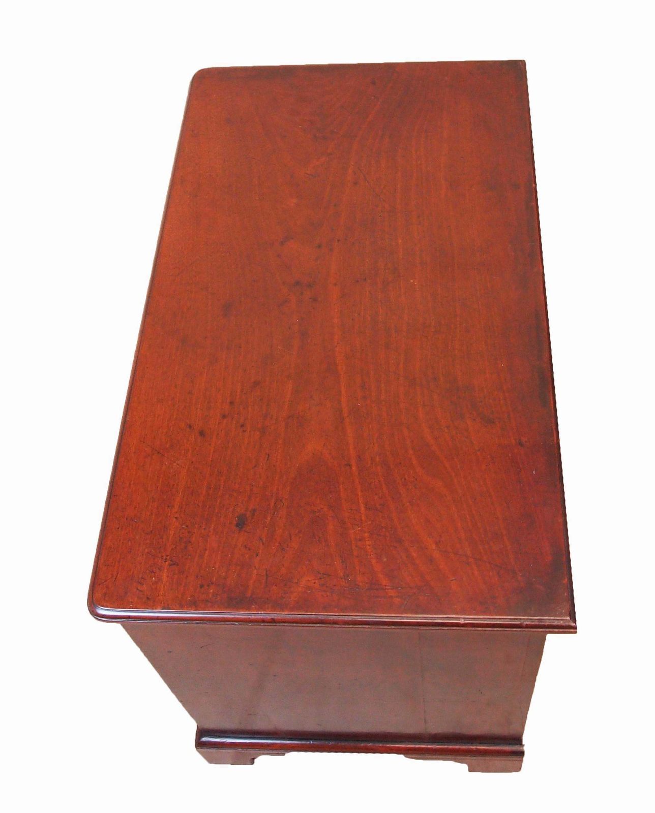 18th Century Mahogany Georgian Chest Of Drawers (England, Circa 1730) photo for sale