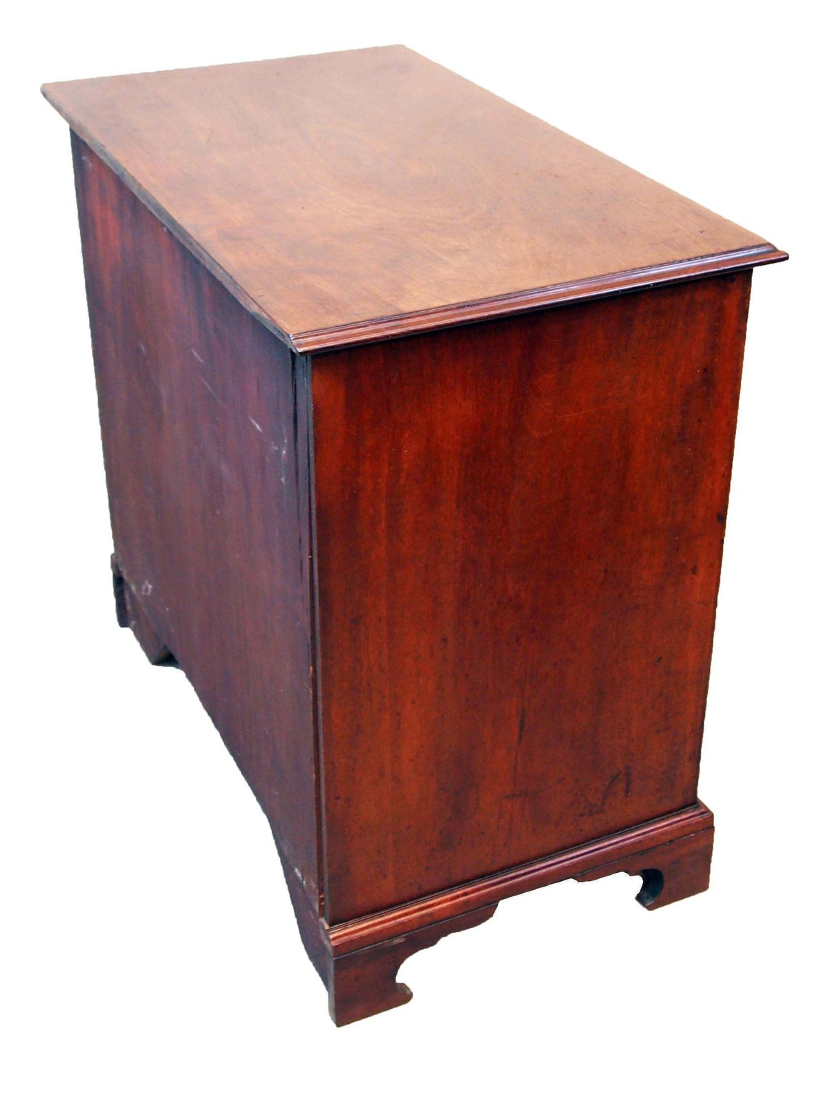 Georgian 18th Century Small Mahogany Chest Of Drawers (England, Circa 1760) photo for sale