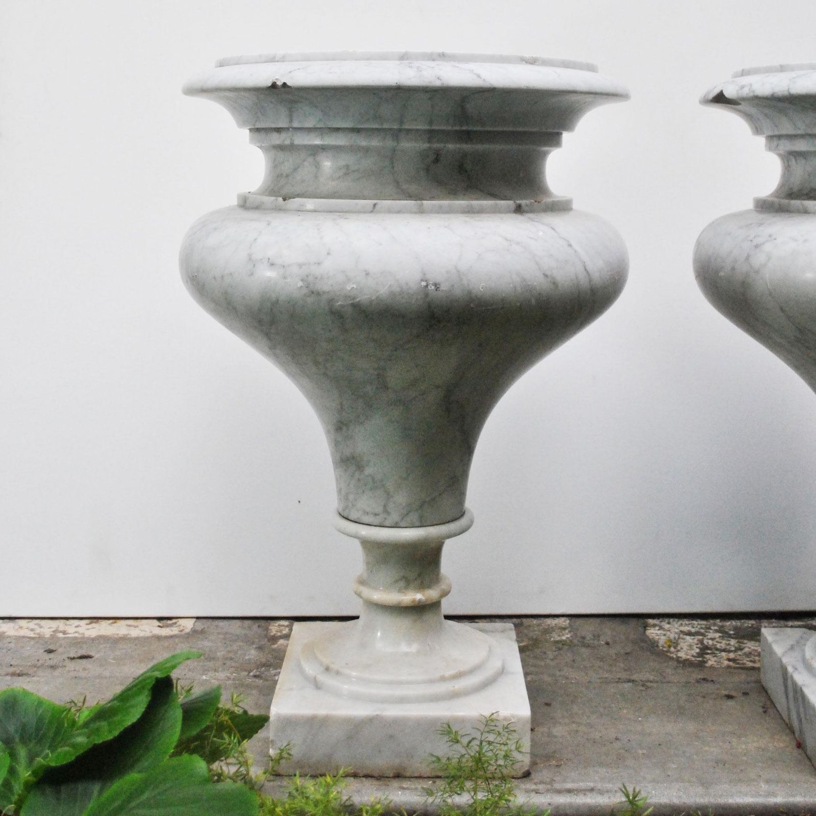 Home Decor Elegant Pair Of Large Carrara Marble Vases, Period Early 20th Century photo