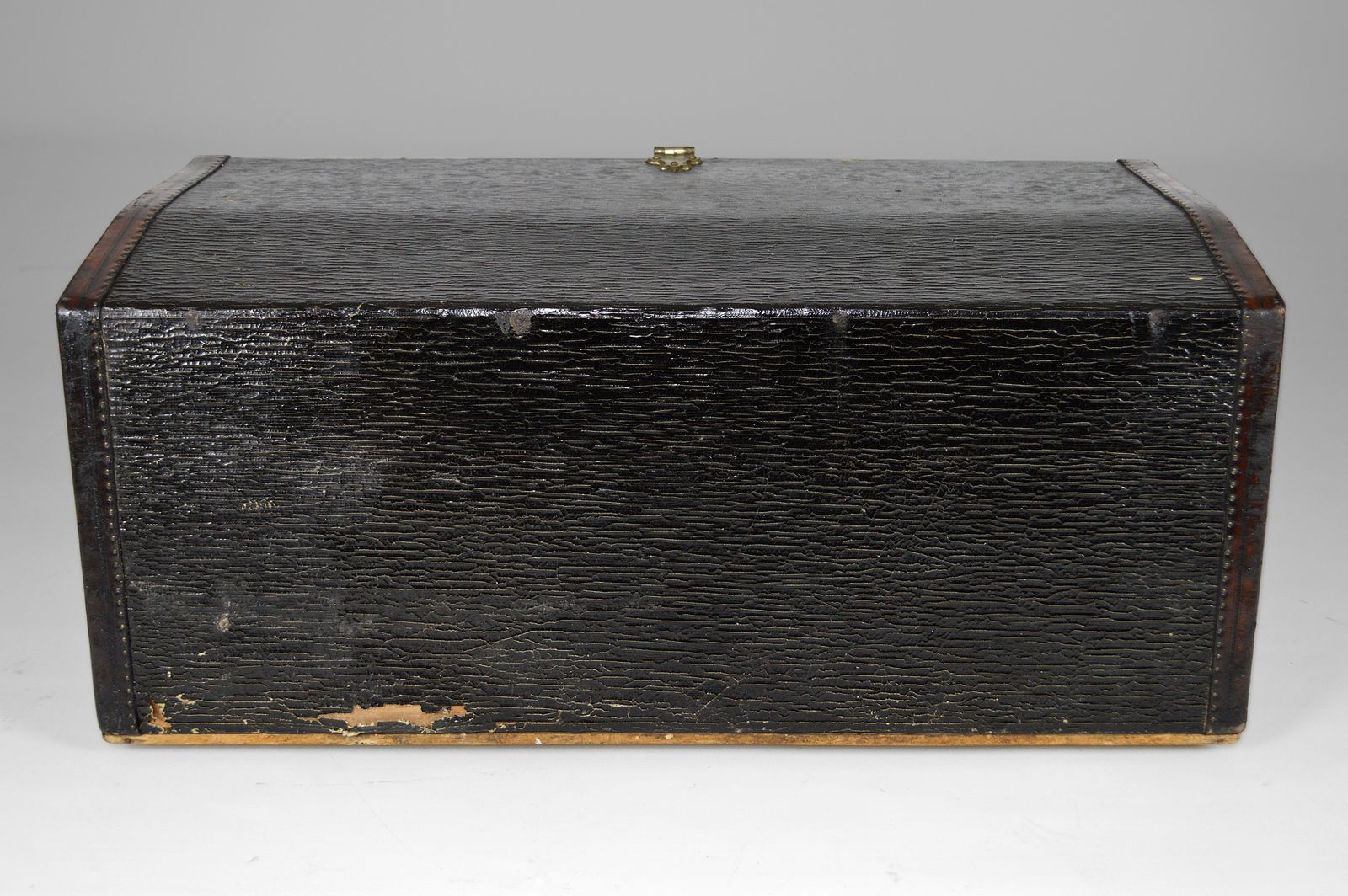 Black Car Trunk, Brand "Innovation", 1920s photo for sale