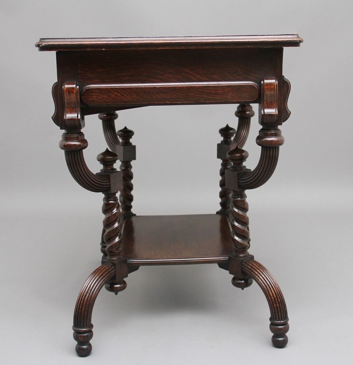 photo furniture Early 20th Century Metamorphic Oak Desk
