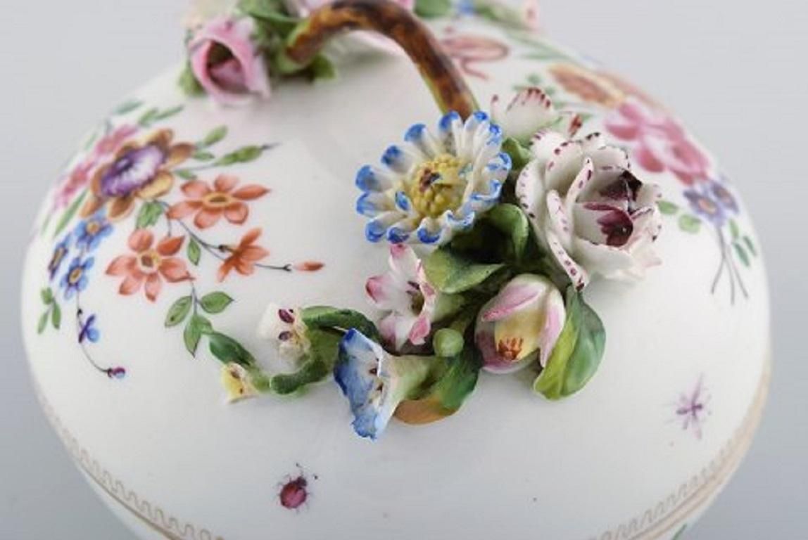Antique And Rare Meissen Bonbonniere In Hand Painted Porcelain, 19th Century photo buy