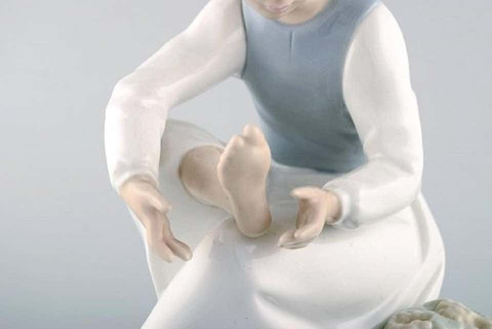 photo furniture Lladro And Nao, Spain, Four Porcelain Figurines Of Children, 1980s 1990s