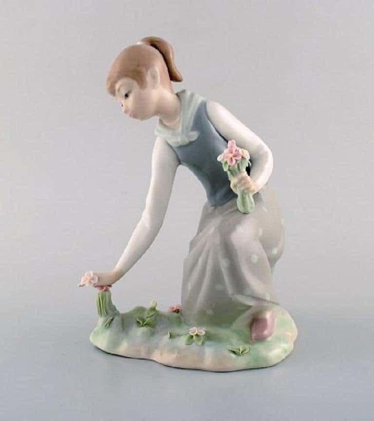 Lladro, Nao And Zaphir, Spain, Five Porcelain Figurines Of Children, 1980s 1990s photo buy