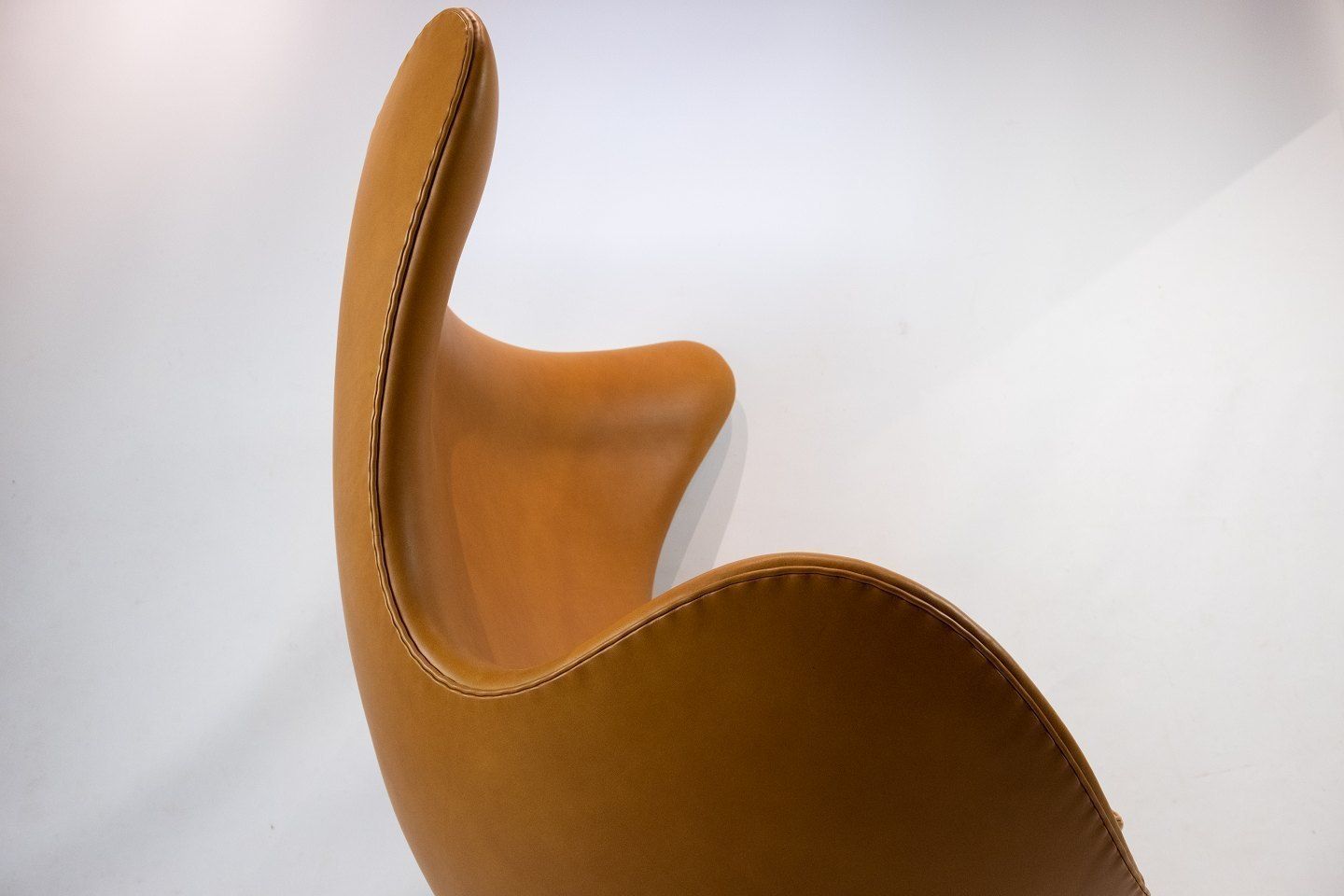 photo furniture The Egg, Model 3316 Designed By Arne Jacobsen In 1958 And Manufactured By Fritz Hansen.