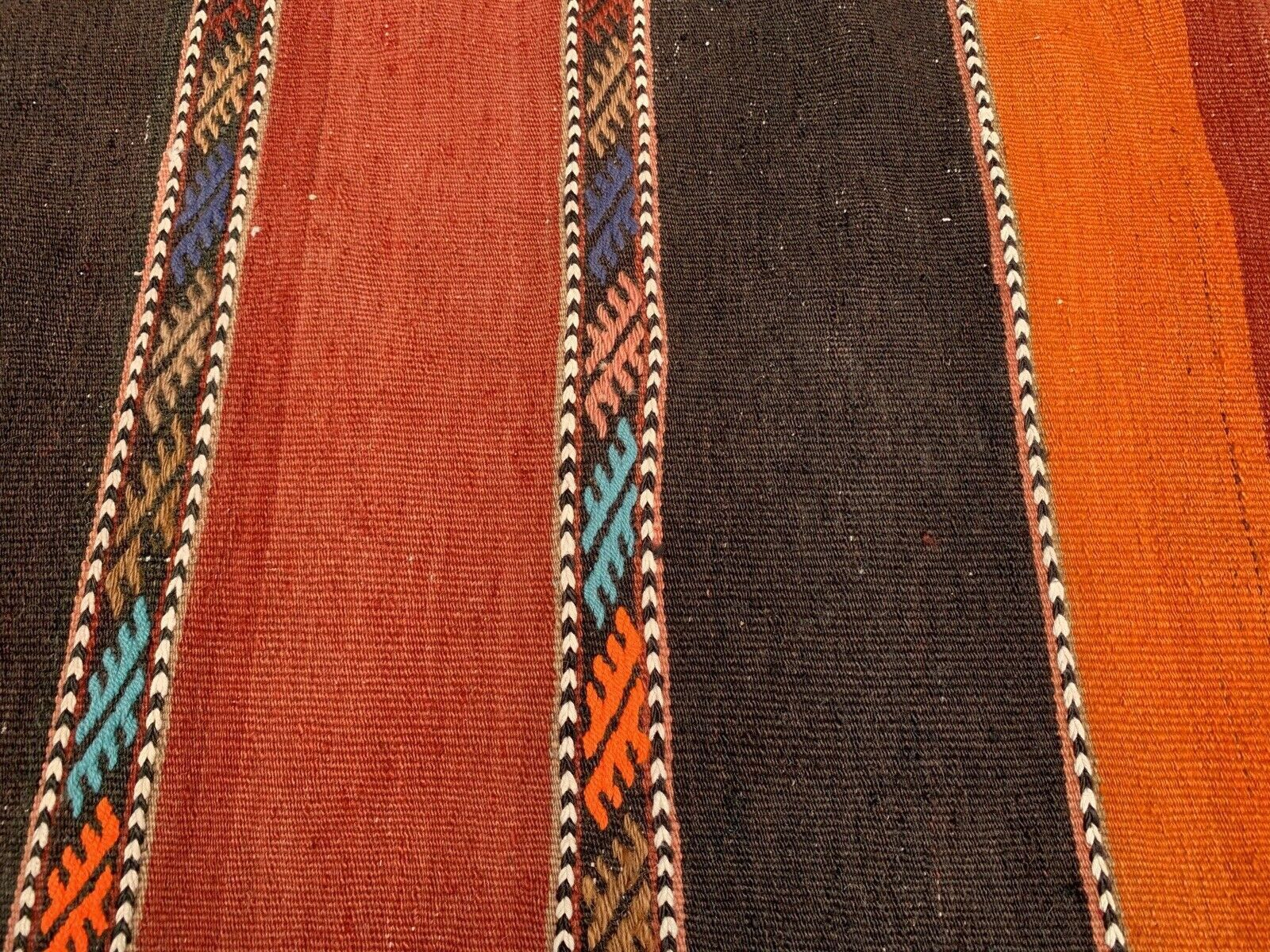 Traditional Turkish Kilim Rug , Vintage Turkish Wool Country Home Kelim photo for sale