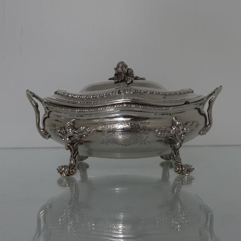 Sterling Silver Pair Of George III Sauce Tureens London 1767 Walter Tweedie photo for sale
