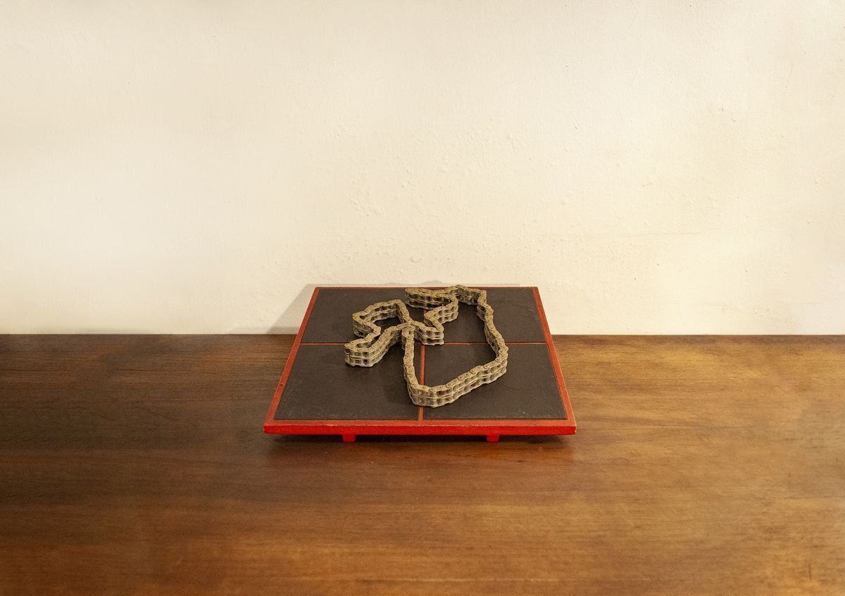 Gemagnetiseerde Kettingsculptuur Van Paolo Tilche, Jaren 1970 photo furniture