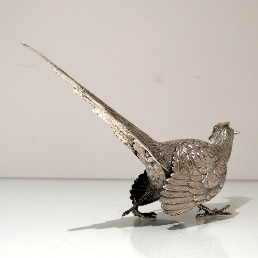 20th Century Modern Sterling Silver Pair Of Large Pheasants London 1976 Mappin & Webb photo vinterior