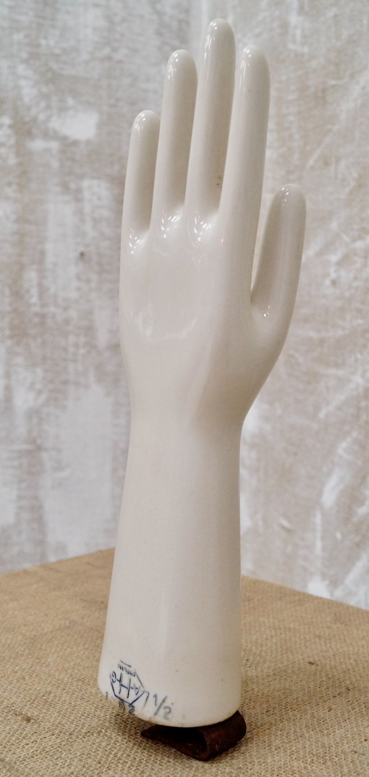 photo furniture Vintage Porcelain Ahg Latex Glove Mould