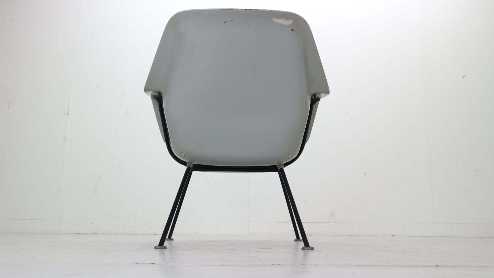 416 Fiberglass Shell Chair By Wim Rietveld & Andre Cordemeyer For Gispen, 1950s photo vintage