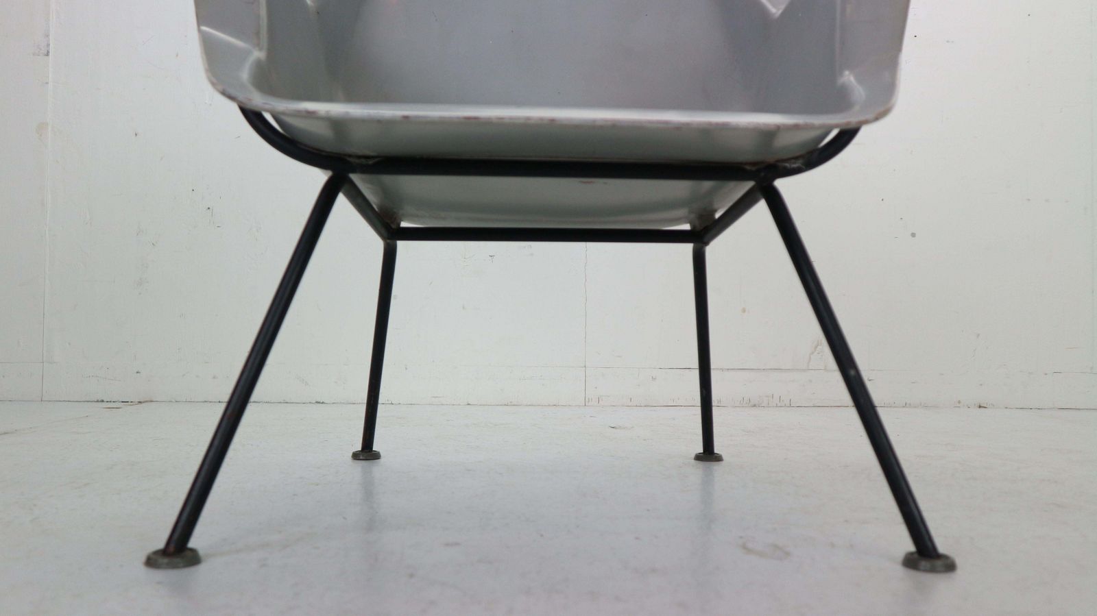 4393.0 416 Fiberglass Shell Chair By Wim Rietveld & Andre Cordemeyer For Gispen, 1950s photo