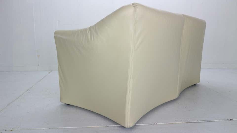 Furniture Mario Bellini "Tentazione" Leather Sofa Or Loveseat For Cassina, 1970s photo