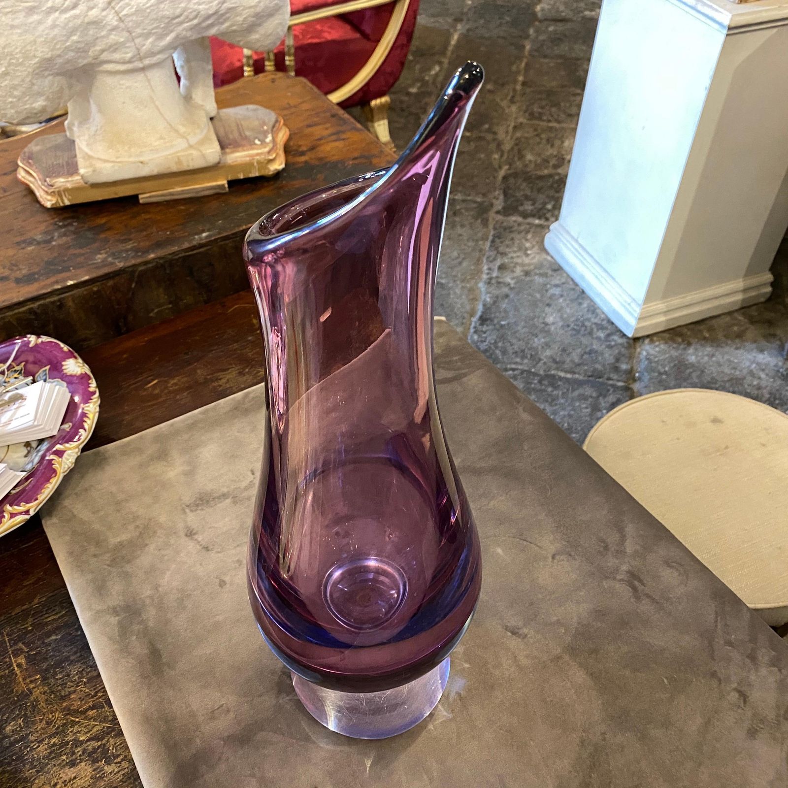 photo vinterior Mid Century Modern Blue And Purple Murano Glass Tall Vase, Circa 1970