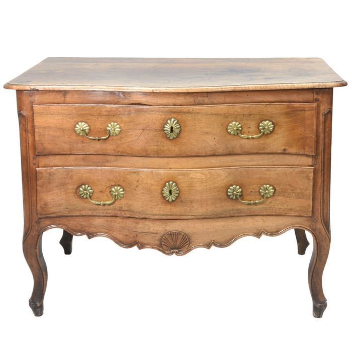 18th Century Walnut Jumping Chest Of Drawers