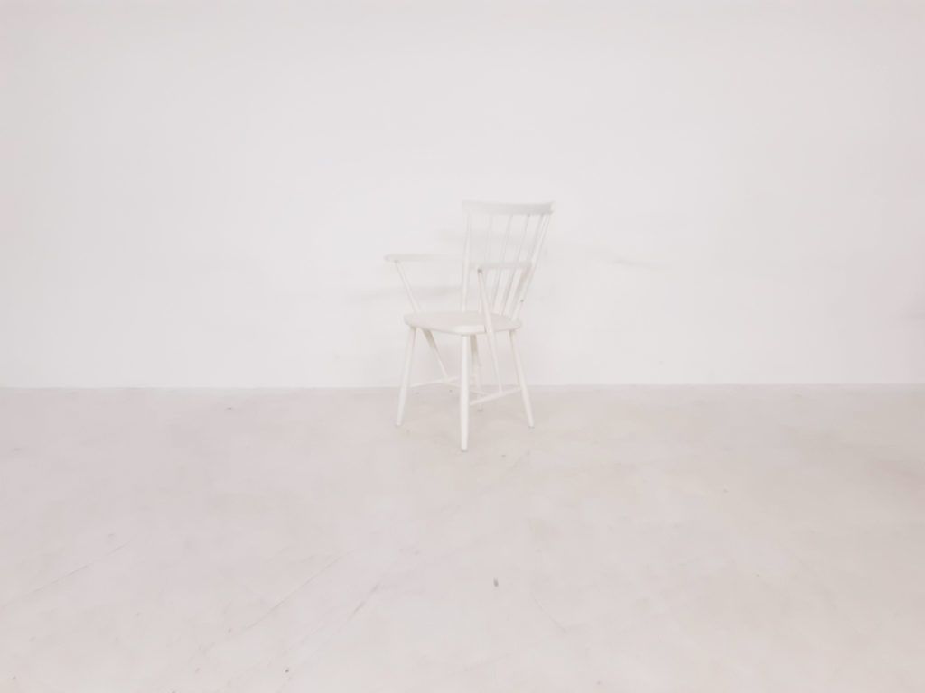 Mid Century White Spindle Back Arm Chair