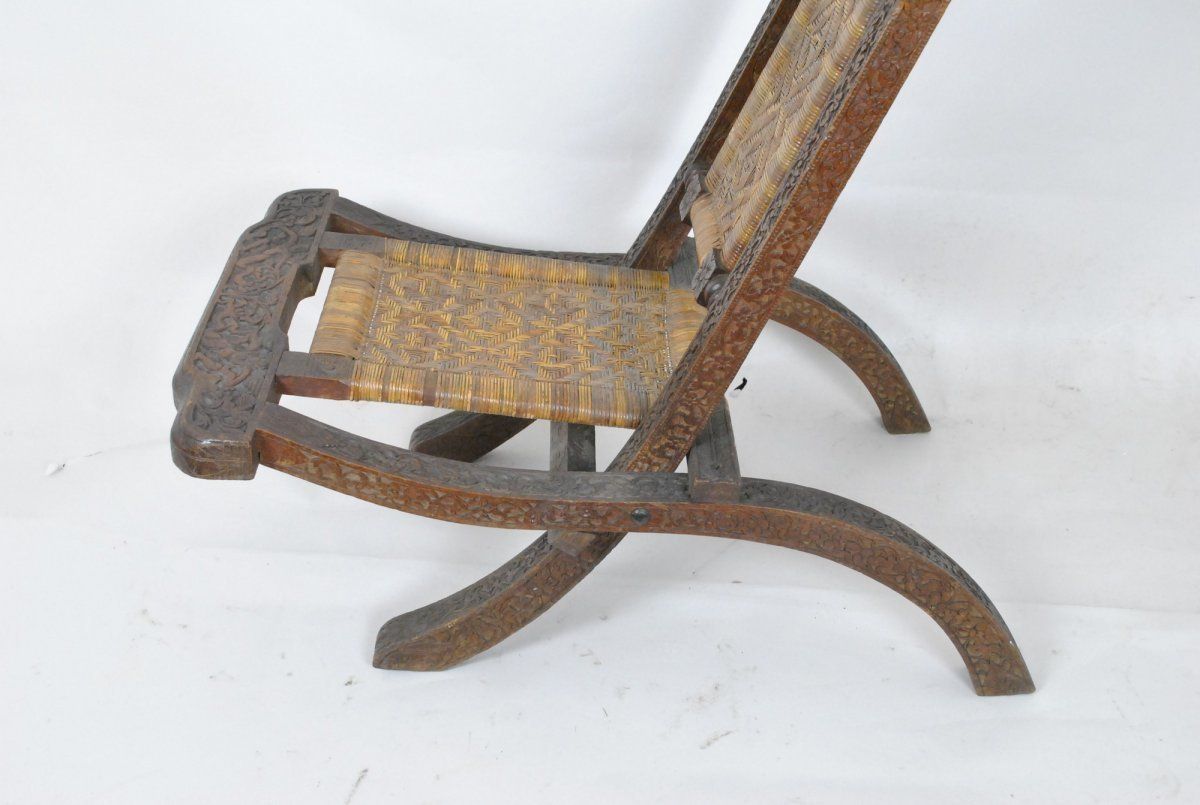 Folding Chair In Carved Exotic Wood And Cannage, Asia, Late 19th / Early 20th Century photo 575.0