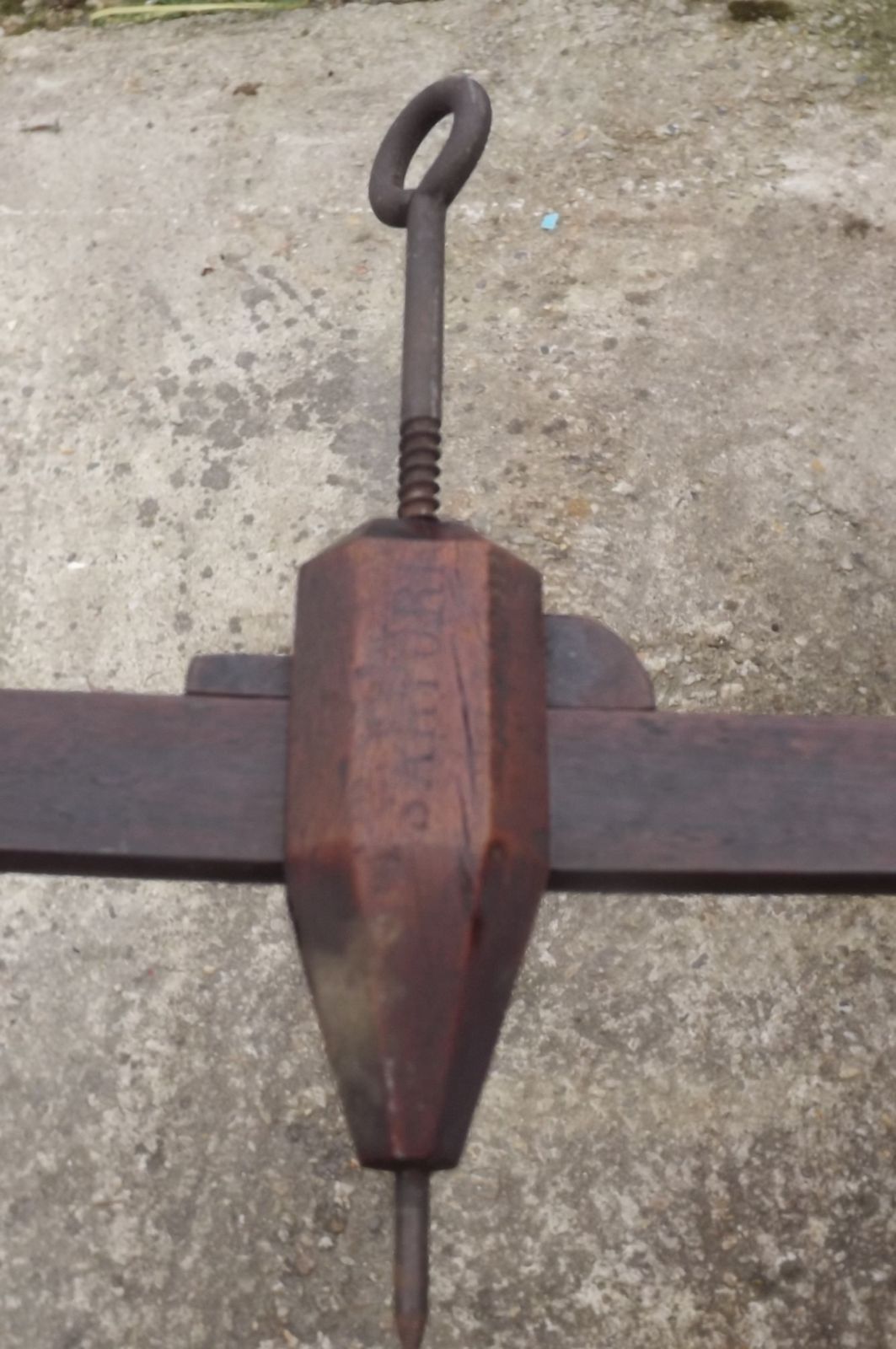 photo furniture 2 Old Wooden Carpentry Compass