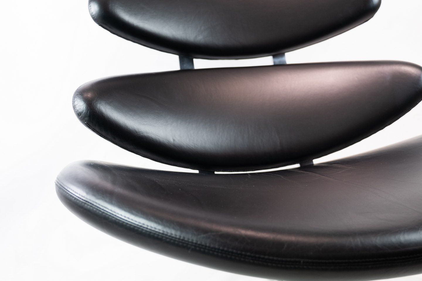 Corona Easy Chair, Model Ej 5, Designed By Poul M. Volther In 1964 And Manufactured At Erik Jørgensen. photo Furniture