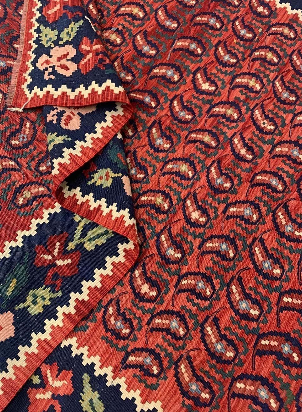 photo furniture Antique Rugs Caucasian Karabagh Kilim Rug Red Handmade Carpet Paisley Pattern 138x264cm