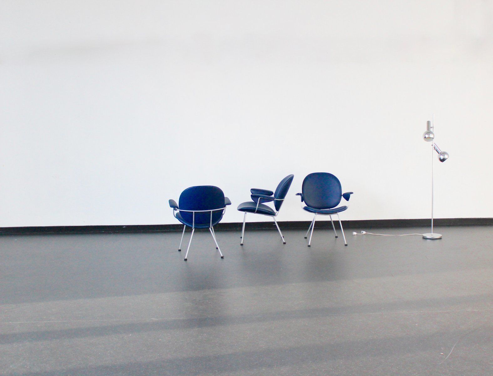 Dutch 302 Armchair By Willem H. Gispen For Kembo, 1960s photo vinterior